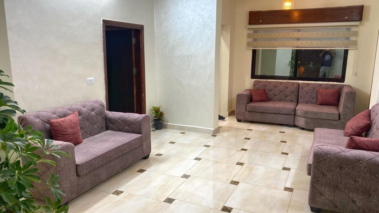 Jerash Gate Apartment จีราช ภายนอก รูปภาพ