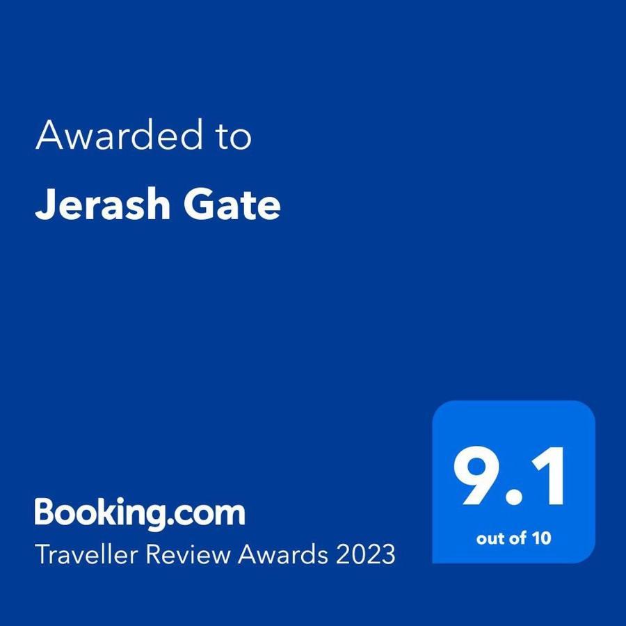 Jerash Gate Apartment จีราช ภายนอก รูปภาพ