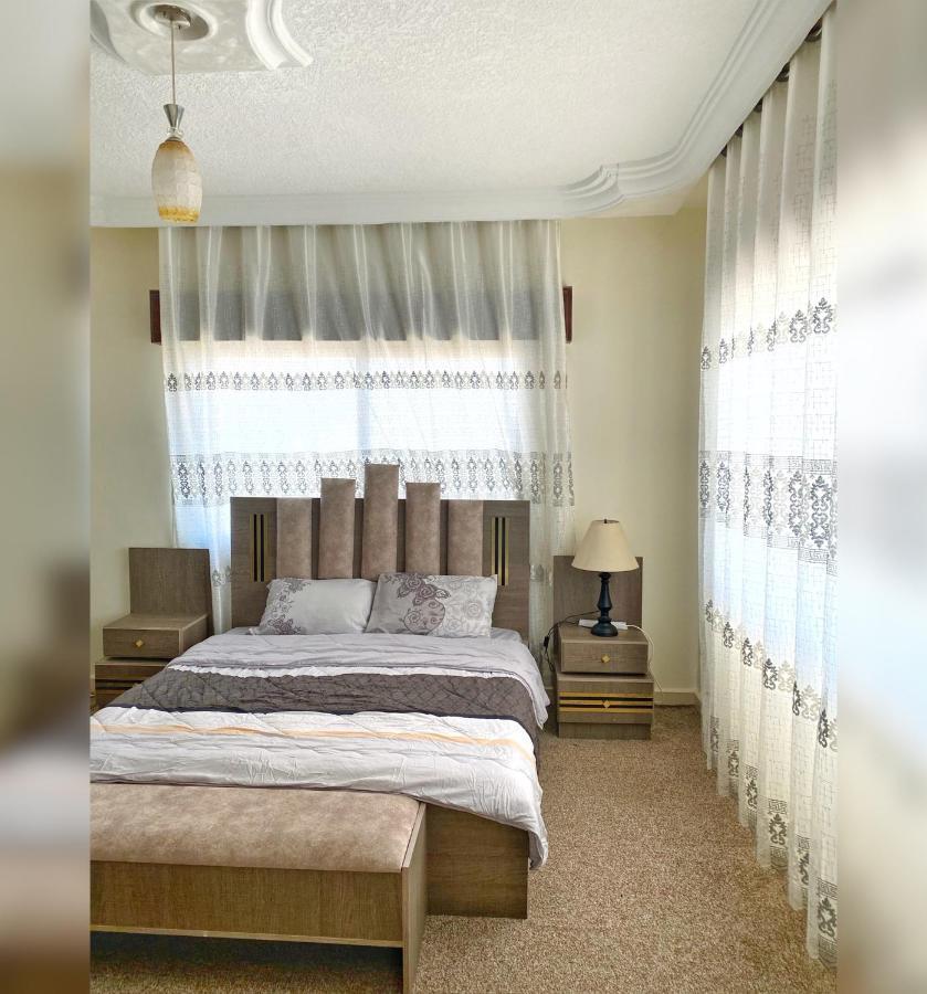 Jerash Gate Apartment จีราช ภายนอก รูปภาพ