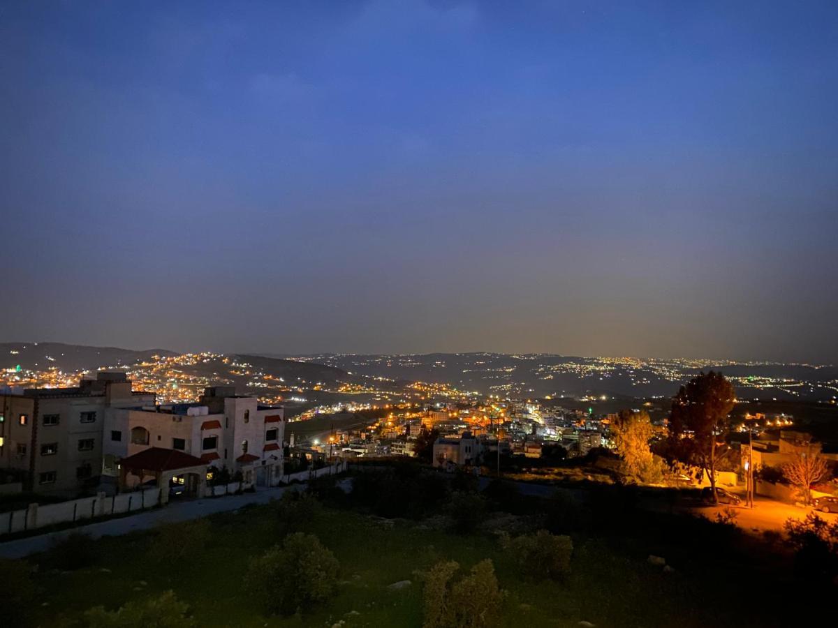 Jerash Gate Apartment จีราช ภายนอก รูปภาพ