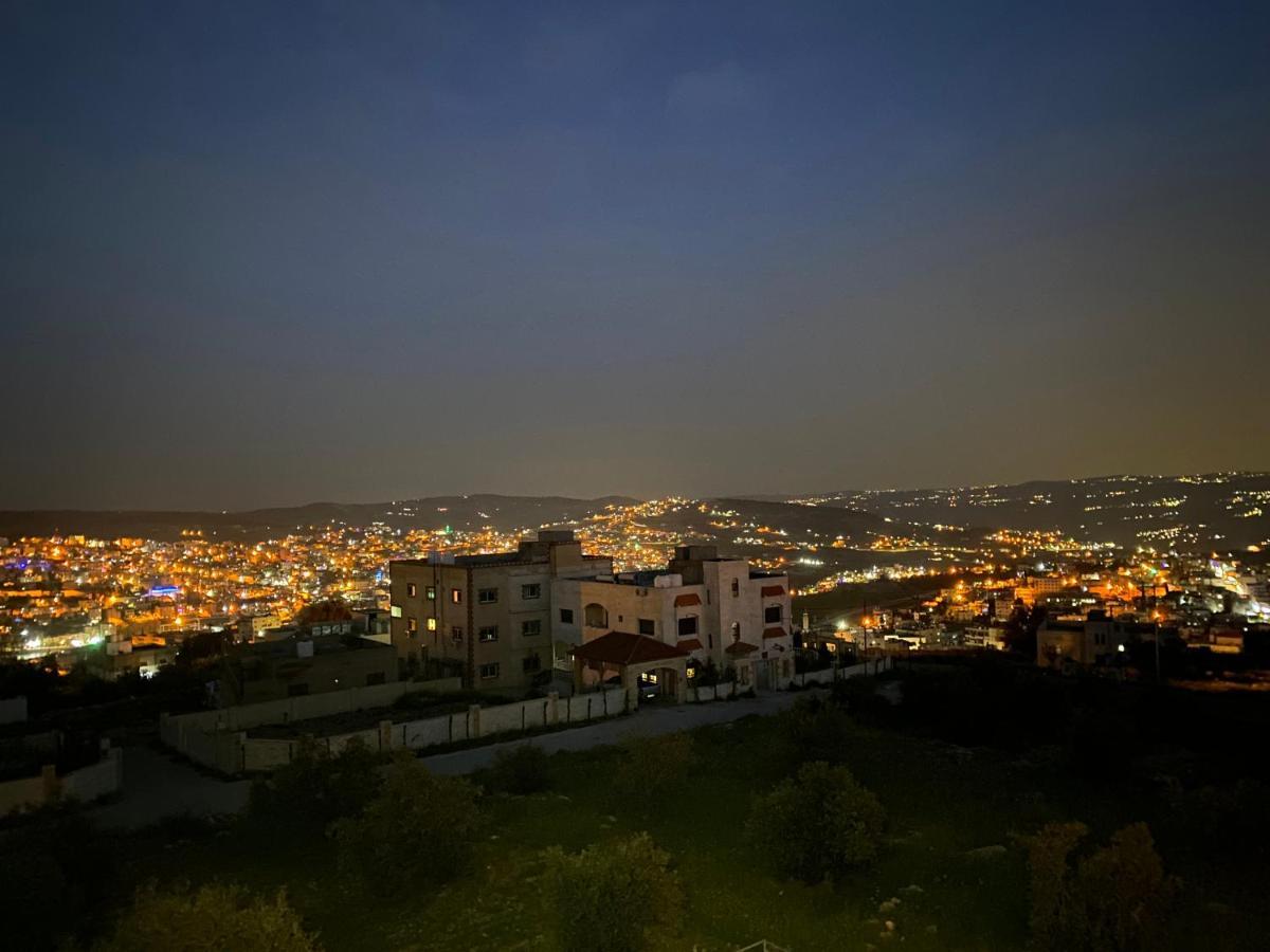 Jerash Gate Apartment จีราช ภายนอก รูปภาพ